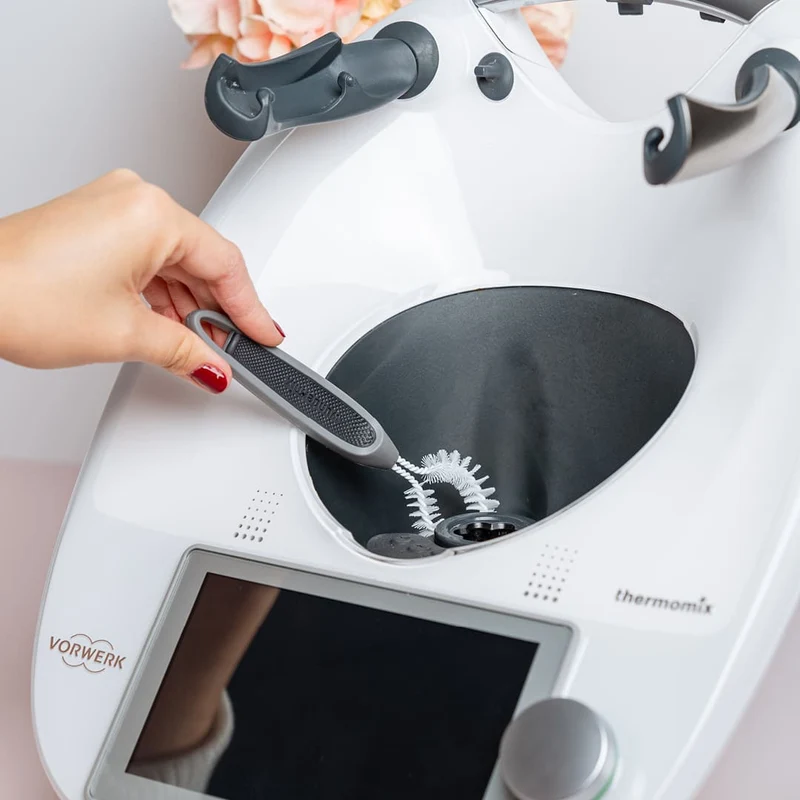 WunderBrush® Omega | Reinigungsbürste für Thermomix-Gehäuse